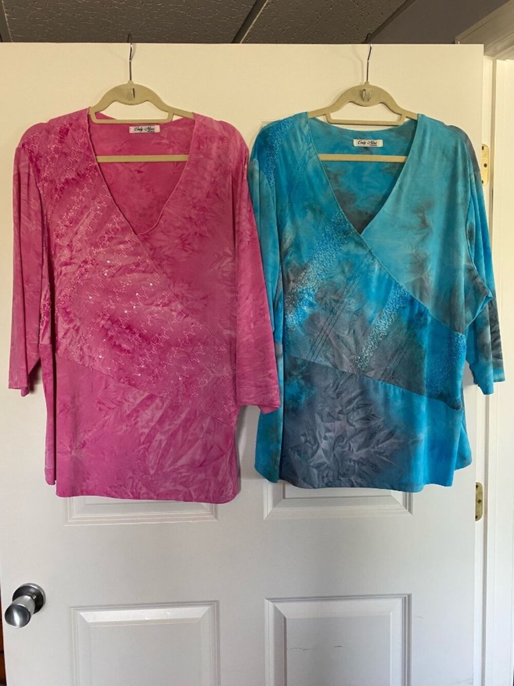 Women’s maternity tops size X-large Blue & Pink